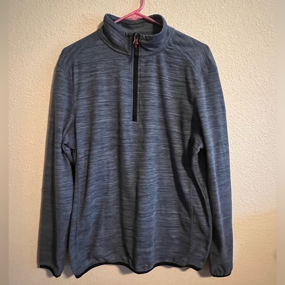 Avalanche Blue Pullovers Sweater Size Medium